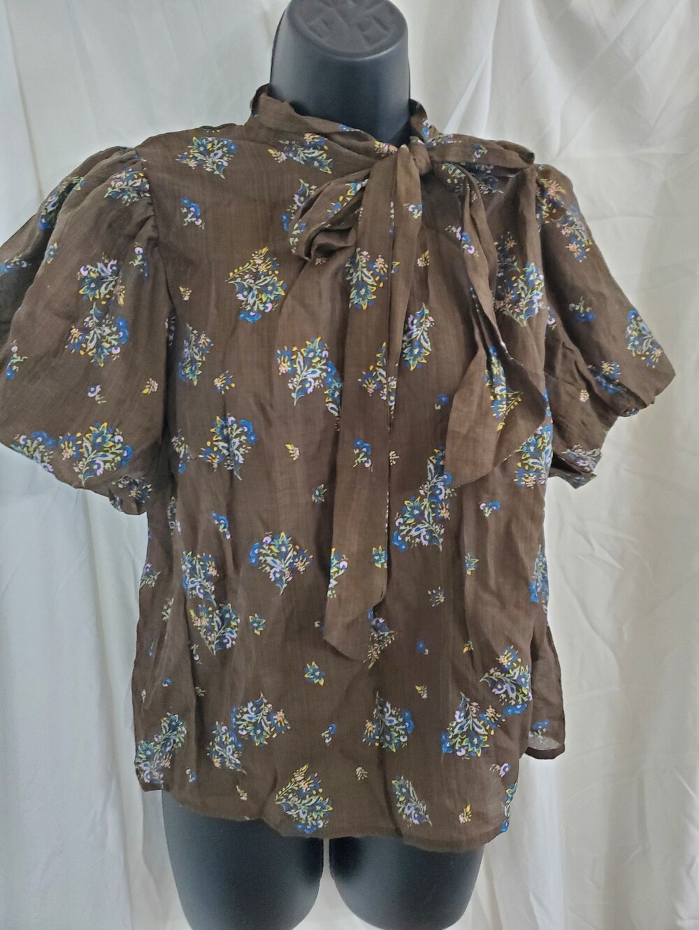 Steve Madden brown blue dainty floral print neck tie puff sleeve top size medium